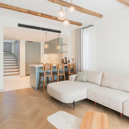 Mimosa Mansions Вилла *